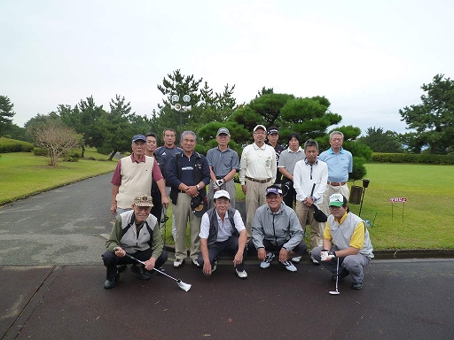 スタート前の和やかな様子です。