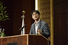 宇都宮崇人 氏の記念講演-3